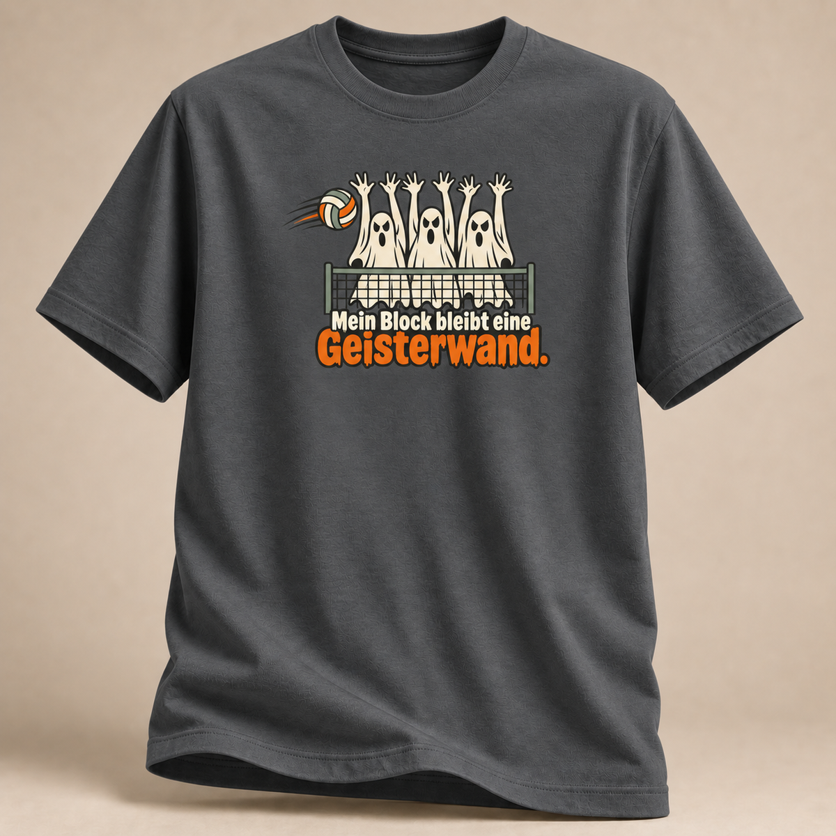 Frontansicht eines anthrazitfarbenen T-Shirts: Drei Geister bilden eine Volleyball-Geisterwand.