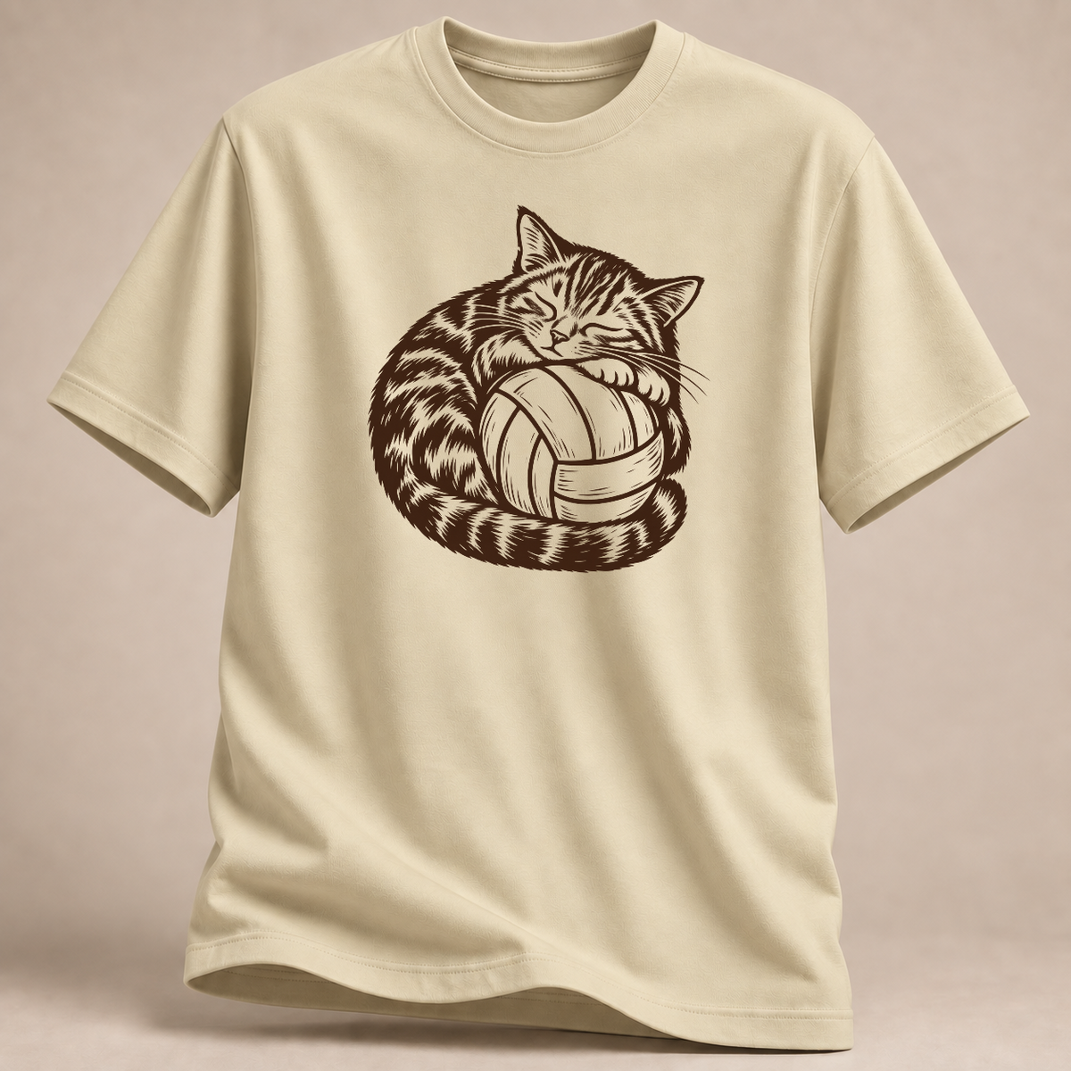 Katze mit Volleyball – Volleyball-T-Shirt in Naturweiß