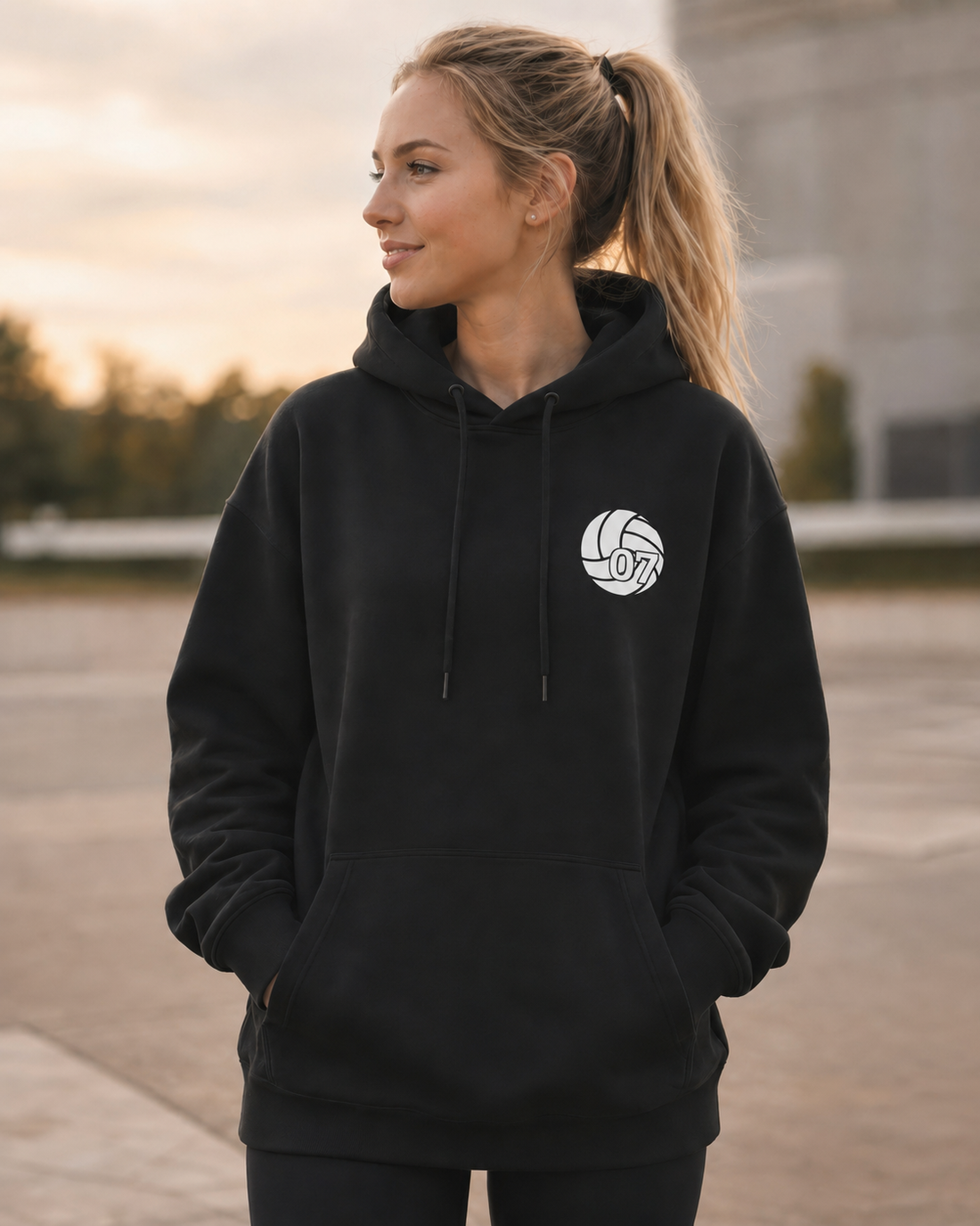 Personalisierter Volleyball-Hoodie mit Name & Nummer