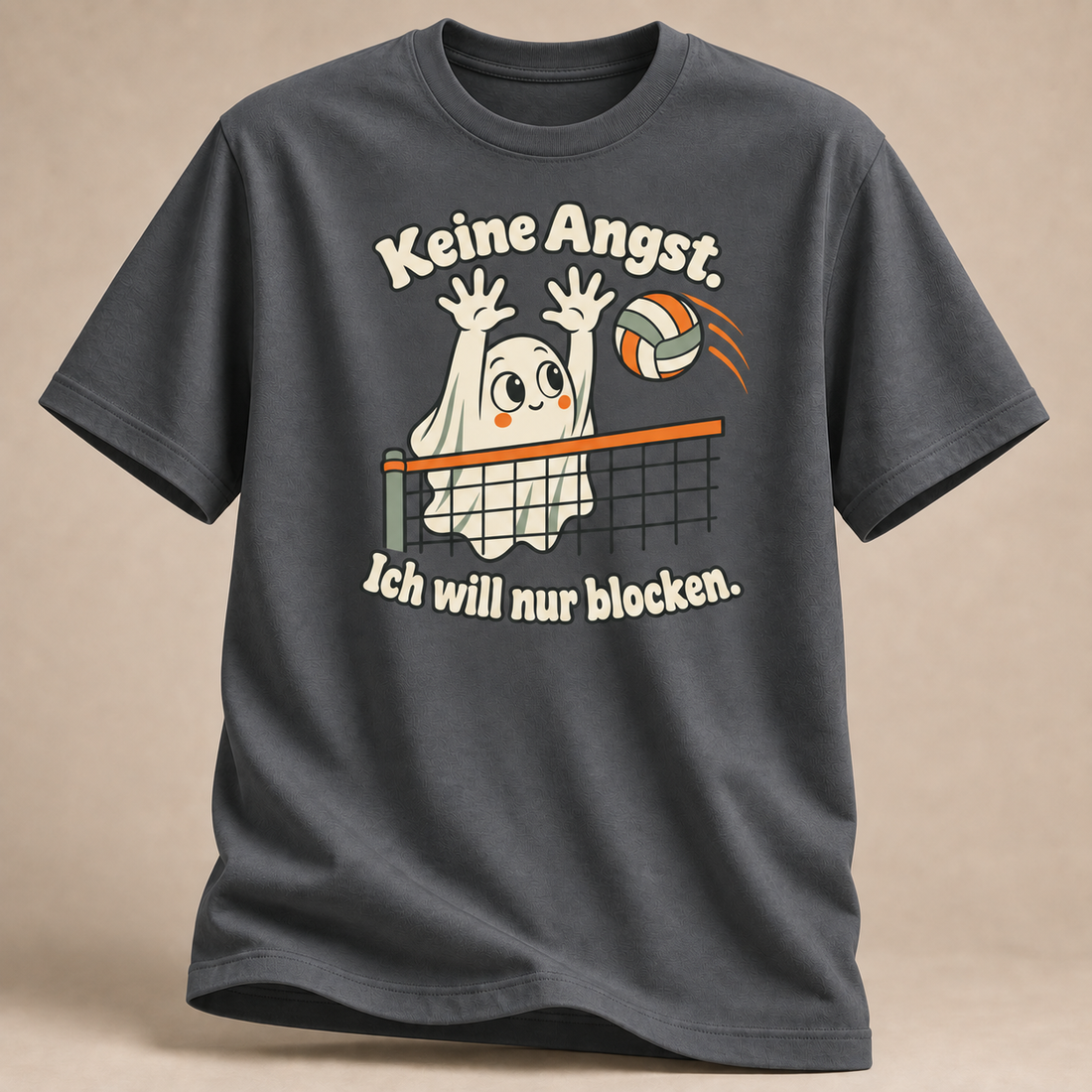 Frontansicht eines anthrazitfarbenen T-Shirts: Freundlicher Geist beim Volleyball-Block.