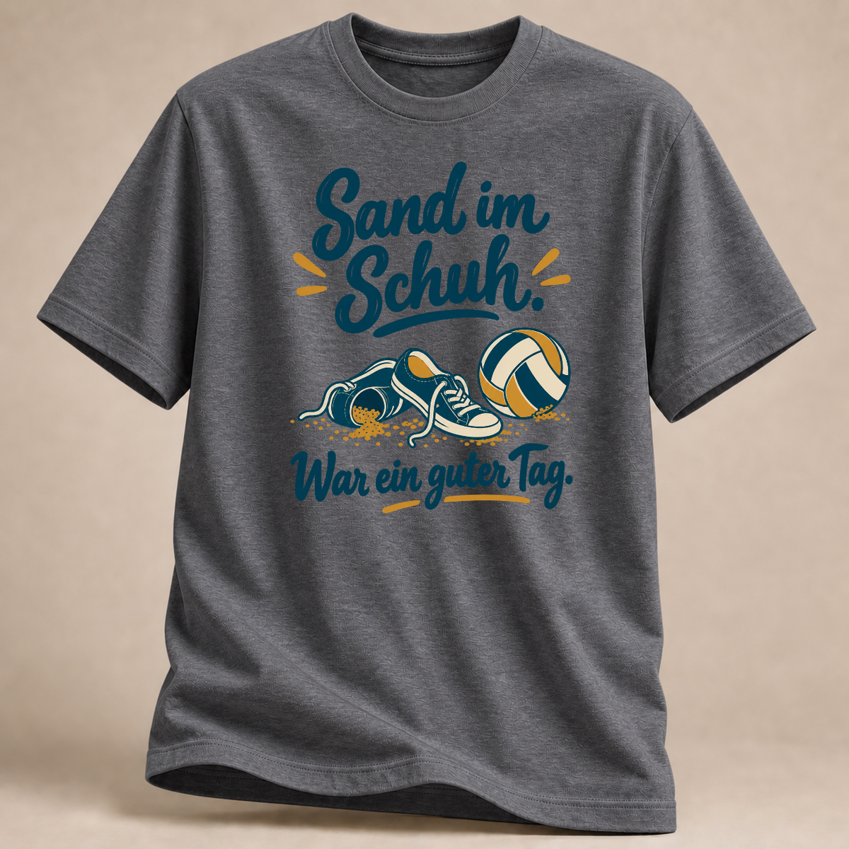 Sand im Schuh. War ein guter Tag. – Volleyball T-Shirt – Graphit meliert