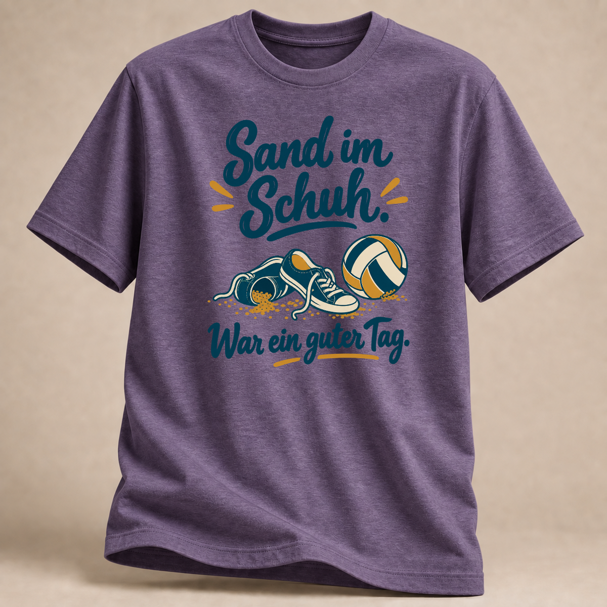 Sand im Schuh. War ein guter Tag. – Volleyball T-Shirt – Lila meliert
