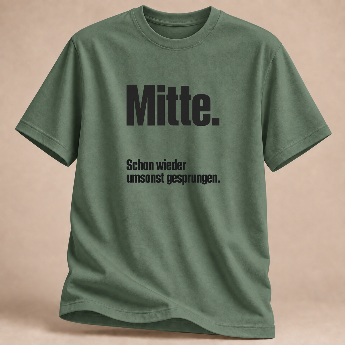 Nächster Ball. Ich bin da. Volleyball T-Shirt – Mockup in Militärgrün
