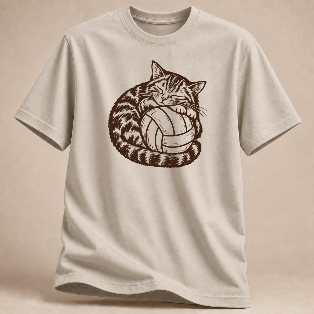Katze mit Volleyball – Volleyball-T-Shirt in Sand