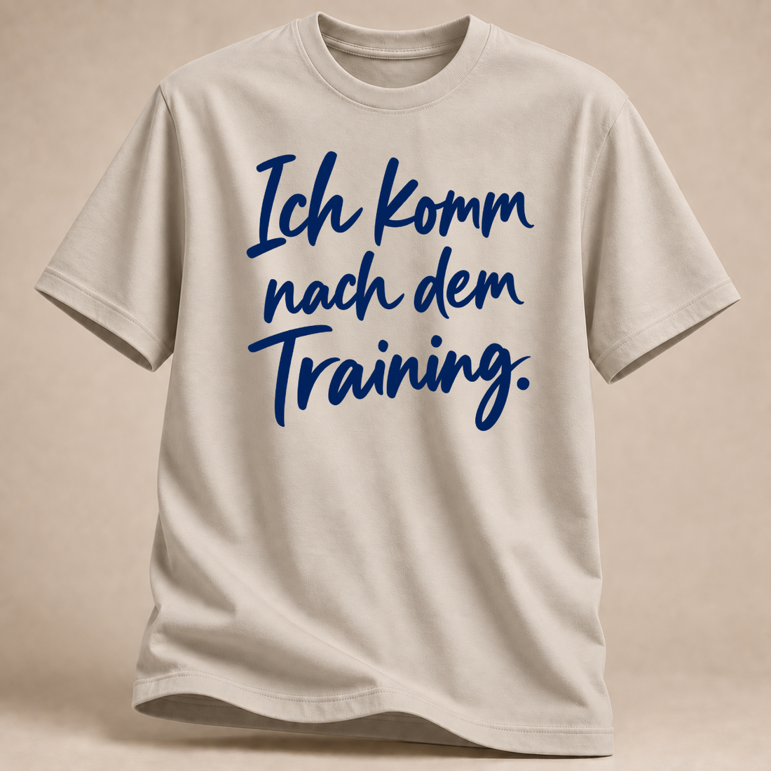 RÜCKRAUM – Nach dem Training T-Shirt – Sand